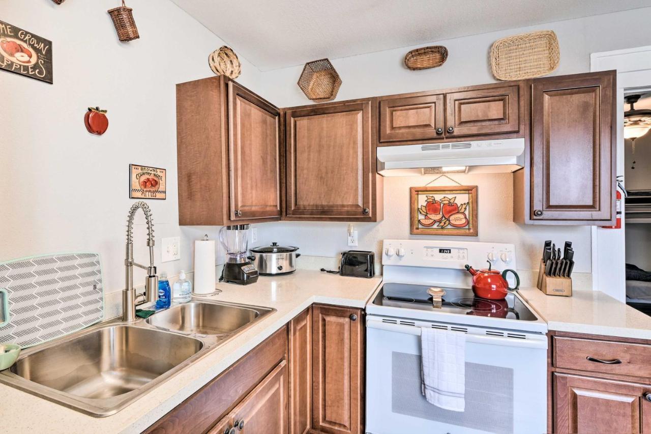 Cozy Galveston Apartment - Walk To Beach And Dining Luaran gambar